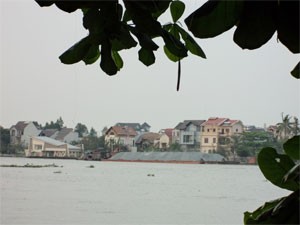 The Law on Land 2003 confuses investors with too many bylaws(Photo:Minh Tri)