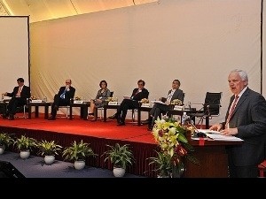 Delegates at a session during the 44th ADB Annual Meeting in Hanoi May 3-6 (Photo: Vietnam News Agency)