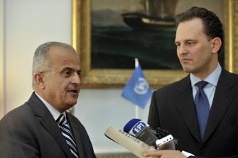 UN special envoy for Libya Abdul Ilah Khatib (L) makes statements on May 14, 2011 to the press after his meeting with Greek Foreign Minister Dimitris Droutsas (R) in Athens. The special envoy said he would be returning to to Tripoli on May 15. AFP