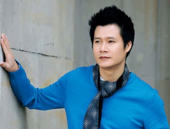 Singer Quang Dung