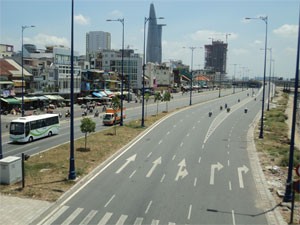 View of the East-West highway in HCMC. The infrastructure improvements make Long An Province attractive to property investors (Photo:Minh Tri)