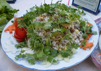 Glutinous rice steamed with dove meat