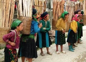 Vietnam trying to raise the poor's income by 3.5 folds by 2020