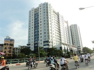 View of a apartment buiding in HCMC. As property market in the southern hub remains bearish, sales of property firms of Becamex from lands in Binh Duong Province will likely to go slow (Photo:Minh Tri)