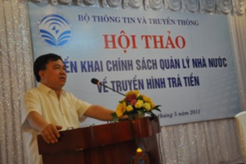 Do Quy Doan, deputy Minister of Information and Communication chairs the seminar in Da Nang City on May 20