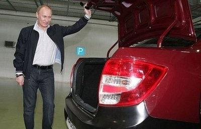 Russian Prime Minister Vladimir Putin visits the AvtoVaz automobile plant in Togliatti. (Photo: AFP)
