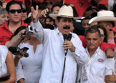 Honduran former President Manuel Zelaya speaks upon his arrival in Tegucigalpa