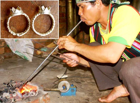 Nghệ nhân đúc Srí ở Ha Wai