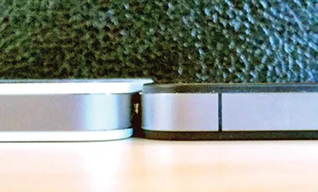 iPhone 4 trắng dày hơn phiên bản màu đen