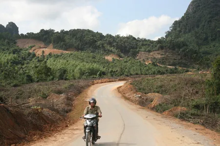 Đường 10 - sợi chỉ đỏ