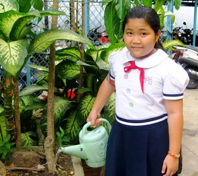 “Dũng sĩ cần kiệm” Mai Phương Thảo.