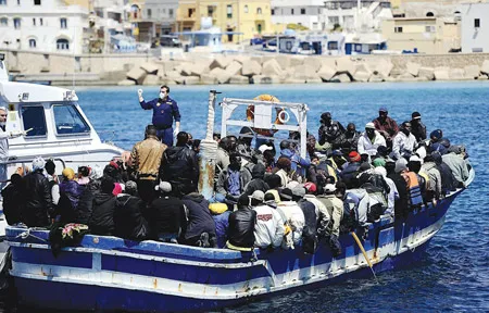 Cuộc chiến ở Libya - Bảo vệ dân thường hay tiêu diệt Gaddafi?