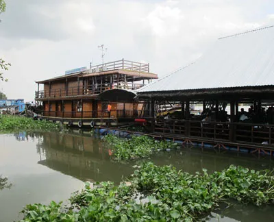 Nhà hàng và bến du thuyền của Khu du lịch Xanh Dìn Ký không có giấy phép hoạt động.