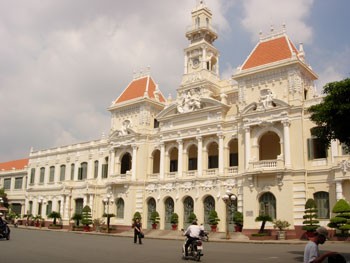 More than 1.6 million international tourists visit Ho Chi Minh City in the first six months. (Photo: Khanh Huy)