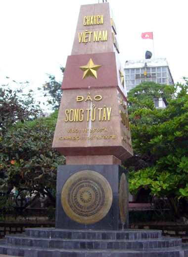 Vietnam's sovereignty stela on Song Tu Tay Islet (Southwest Cay Islet) in the East Sea.