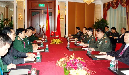 Gặp gỡ song phương Bộ trưởng Quốc phòng Việt Nam - Trung Quốc: Tuân thủ luật quốc tế để không làm tổn hại quan hệ song phương
