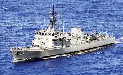 Tàu quân sự của Philippines đang tuần tra trên biển