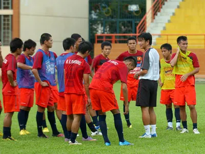 Olympic Việt Nam trước chuyến làm khách tại Saudi Arabia: Đo ni, đóng giày