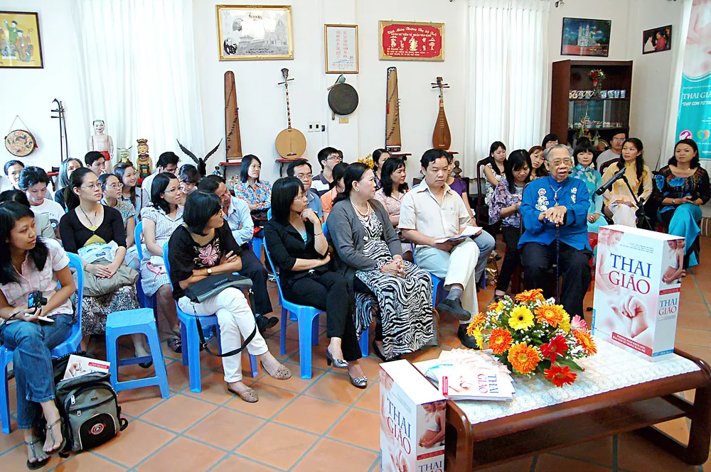 Xã hội hóa xuất bản: Phát triển trong âu lo