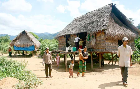 Làng Ho trên Tây Trường Sơn