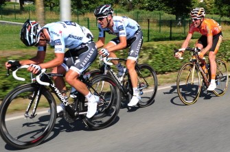 AFP - Alberto Contador (L) rides during the 191,5 km and first stage of the 2011 Tour de France cycling race run between Fromentine La Barre-de-Monts and Monts des Alouettes in Les Herbiers, western France, on July 2, 2011.