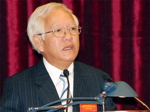 Chairman Le Hoang Quan of the Ho Chi Minh City People's Committee