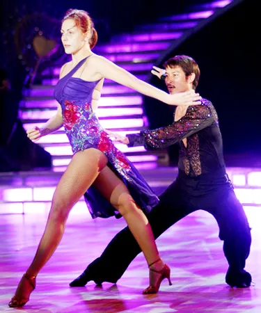 Huy Khánh và Tsveta với điệu nhảy Rumba lãng mạn