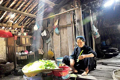 Ngôi nhà truyền thống của một người dân xã Phúc Sen (Quảng Uyên, Cao Bằng)