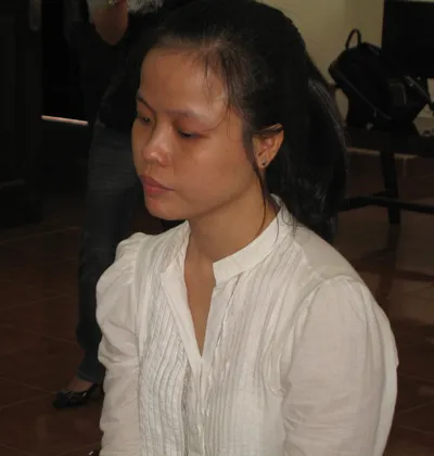 Nhốt trẻ trong thang máy, bảo mẫu lãnh 4 năm tù