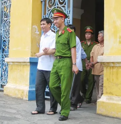 Vụ chuyển nhượng đất trái phép tại quận Gò Vấp: Nguyên Chủ tịch UBND quận Trần Kim Long lãnh án 30 năm tù