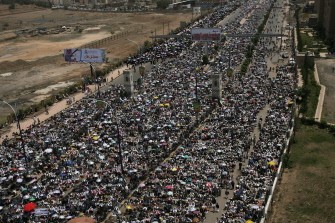 Thousands of Yemeni anti-government protesters perform the first Friday noon prayer of Islam's holy fasting month of Ramadan in Sanaa on August 5, 2011 before rallying against the regime.