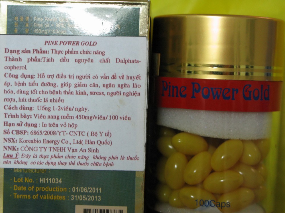 A poor quality functional food sold in market (Photo: U.Phuong)