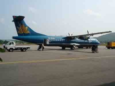 Vietnam Airline offers cheap senior airfares to take care the elderly people in the country (Photo: U.Phuong)