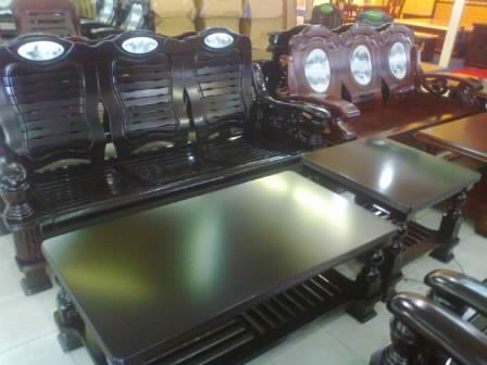 Vietnam’s wood furniture exports faces setback (Photo: Ngoc Anh)