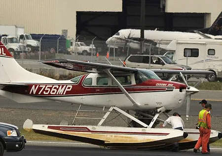 Mỹ: Hai máy bay đâm nhau, 4 người chết