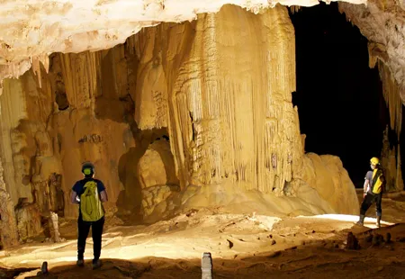 Vẻ đẹp của hang 98. Ảnh do Hiệp hội Hang động Hoàng gia Anh cung cấp.