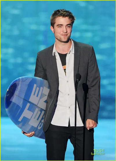 Robert Pattinson