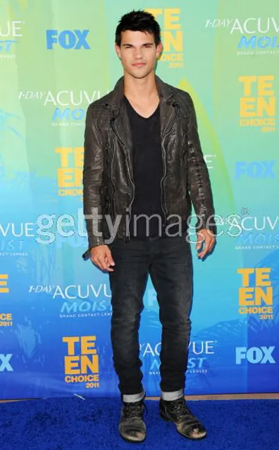 Teen choice Award 2011: Selena Gomez và Taylor Swift thắng lớn ảnh 14