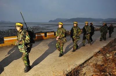 Hai miền Triều Tiên đấu pháo ở vùng biển tranh chấp