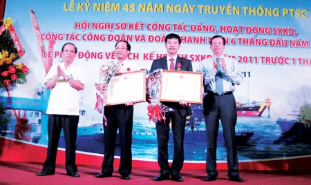 Trao tặng Huân chương Lao động cho các cá nhân xuất sắc