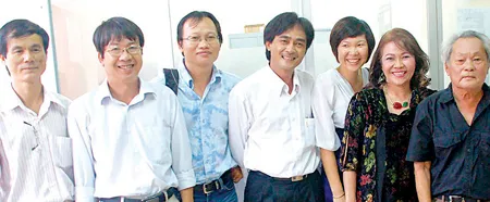 Cần xây dựng một trung tâm dịch thuật