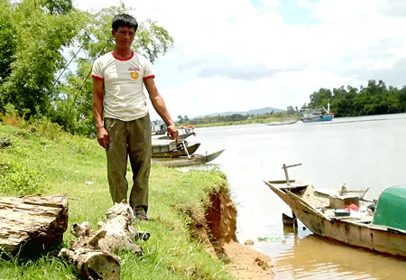 Lạc lõng giữa dòng sông