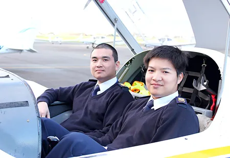 Nội địa hóa phi công