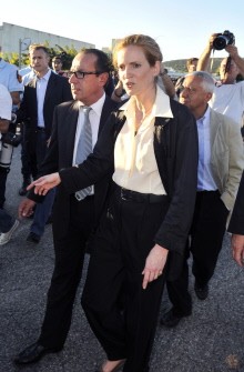 French Minister for Ecology and Sustainable development, Nathalie Kosciusko-Morizet (C), leaves the Centraco nuclear waste treatment centre after a blast killed at least one person and injured four more on September 12, 2011 in Marcoule, southern France