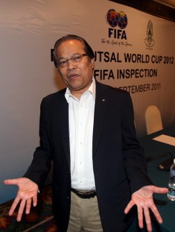 AFP - Football Association of Thailand (FAT) president Worawi Makudi reacts during a press conference in Bangkok on September 18, 2011.