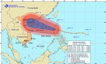 Photo shows direction of Nesat typhoon which is approaching the East Sea after deflecting from the Philippines on September 27 (Photo: the national weather bureau)