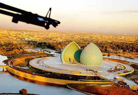 Thủ đô Baghdad, xứ sở của những di sản văn hóa thế giới dưới họng súng của Mỹ (ảnh AFP chụp vào tháng 11-2003).