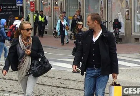 Ronald de Boer công khai với Suze.