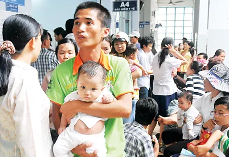 Tăng viện phí và dịch vụ y tế - Chất lượng có tương xứng?