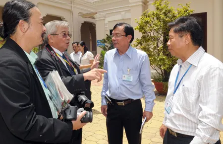 Đoàn nhà báo kiều bào thăm Báo Sài Gòn Giải Phóng